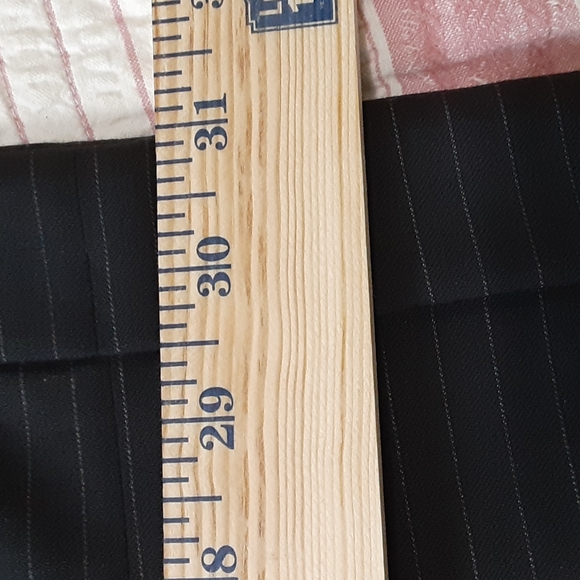 LINEAGE,2 PIECE, Super 120's Merino Wool, Chalk Striped Suit - Picture 14 of 16